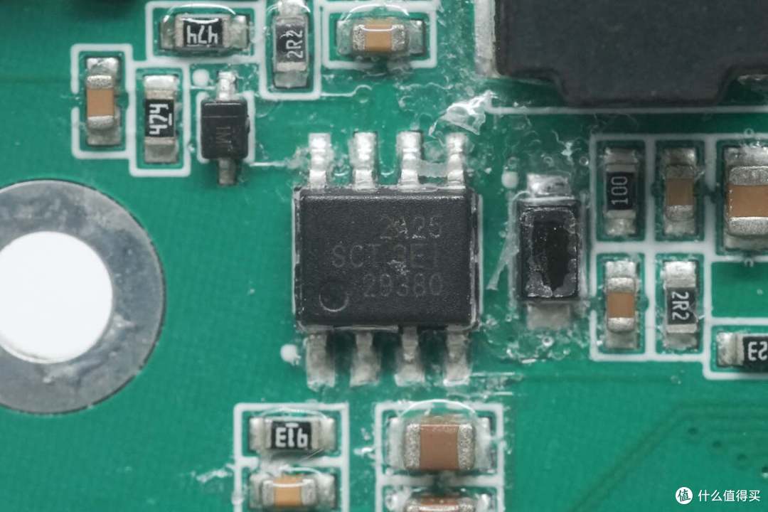 拆解报告:EHOM 1650W 1024Wh便携式户外电源EP1650-3