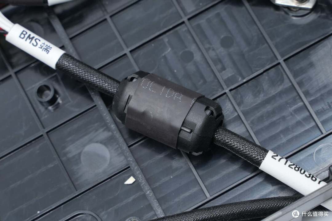 拆解报告:EHOM 1650W 1024Wh便携式户外电源EP1650-3