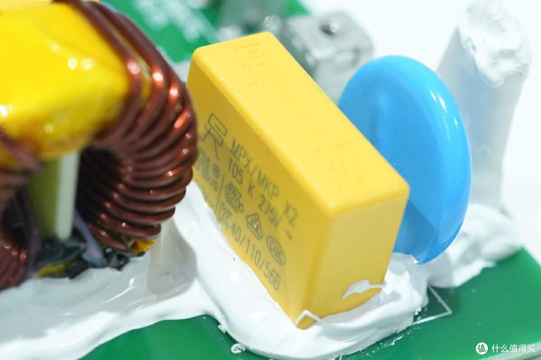 拆解报告:EHOM 1650W 1024Wh便携式户外电源EP1650-3