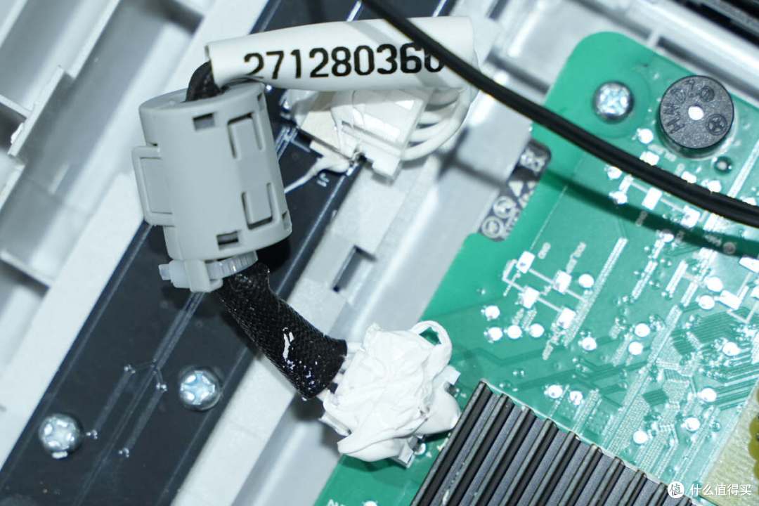拆解报告:EHOM 1650W 1024Wh便携式户外电源EP1650-3