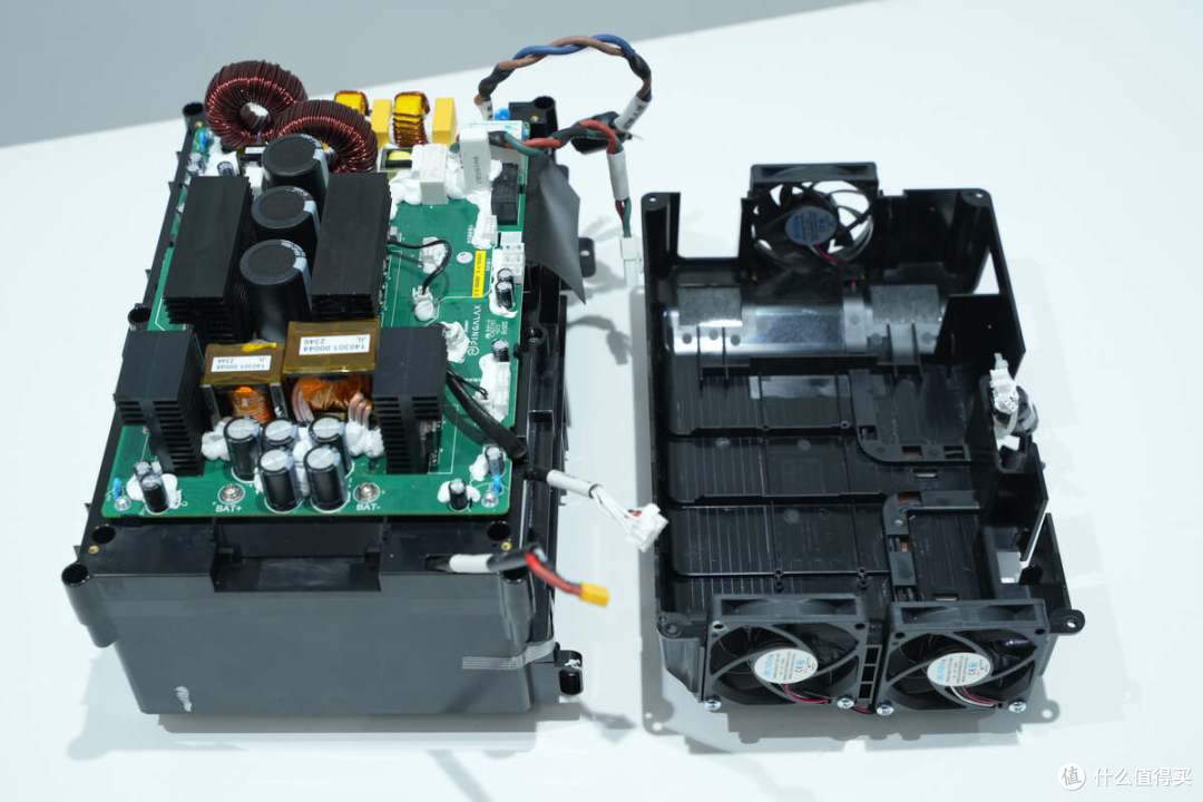拆解报告:EHOM 1650W 1024Wh便携式户外电源EP1650-3
