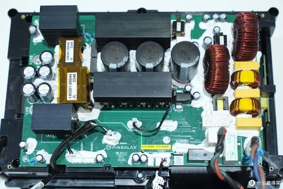 拆解报告:EHOM 1650W 1024Wh便携式户外电源EP1650-3