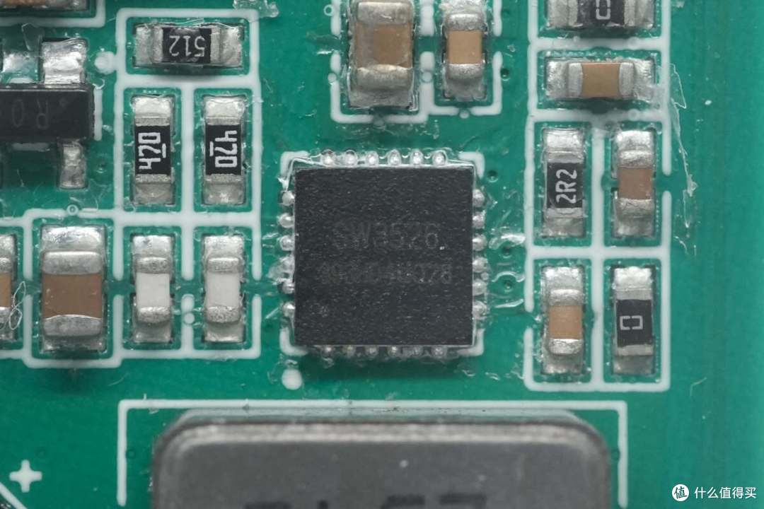 拆解报告:EHOM 1650W 1024Wh便携式户外电源EP1650-3