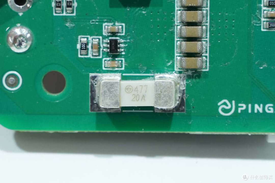 拆解报告:EHOM 1650W 1024Wh便携式户外电源EP1650-3