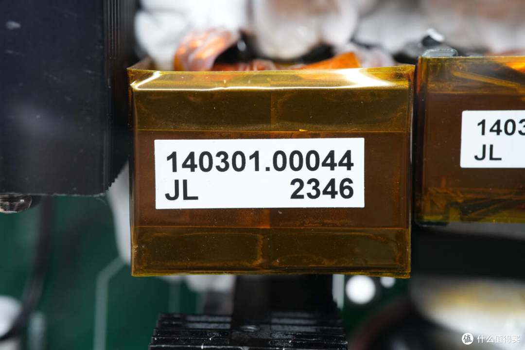 拆解报告:EHOM 1650W 1024Wh便携式户外电源EP1650-3