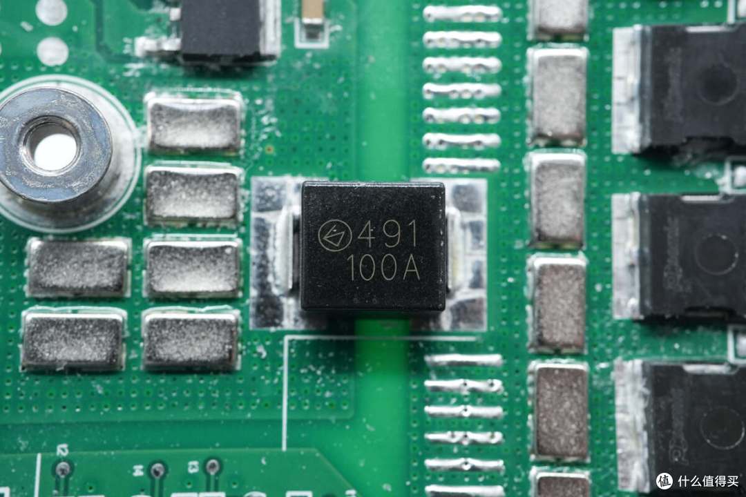 拆解报告:EHOM 1650W 1024Wh便携式户外电源EP1650-3