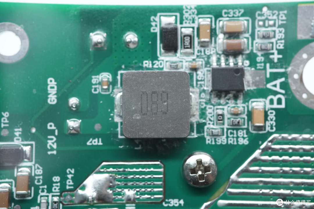 拆解报告:EHOM 1650W 1024Wh便携式户外电源EP1650-3