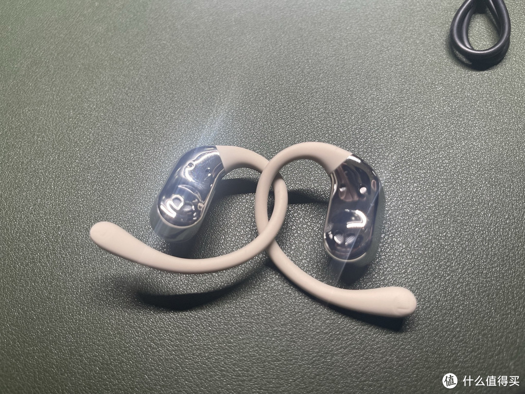 戴灵-OS2开放式蓝牙耳机：性价比之选，颠覆你的听觉体验