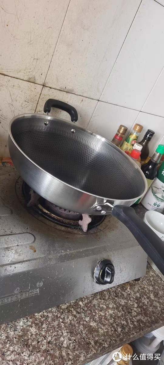 苏泊尔304不锈钢炒锅：厨房新宠，健康烹饪的首选