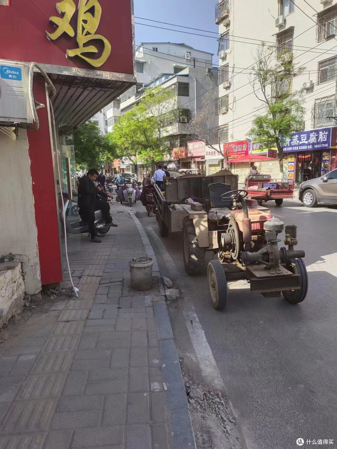好久没见的拖拉机
