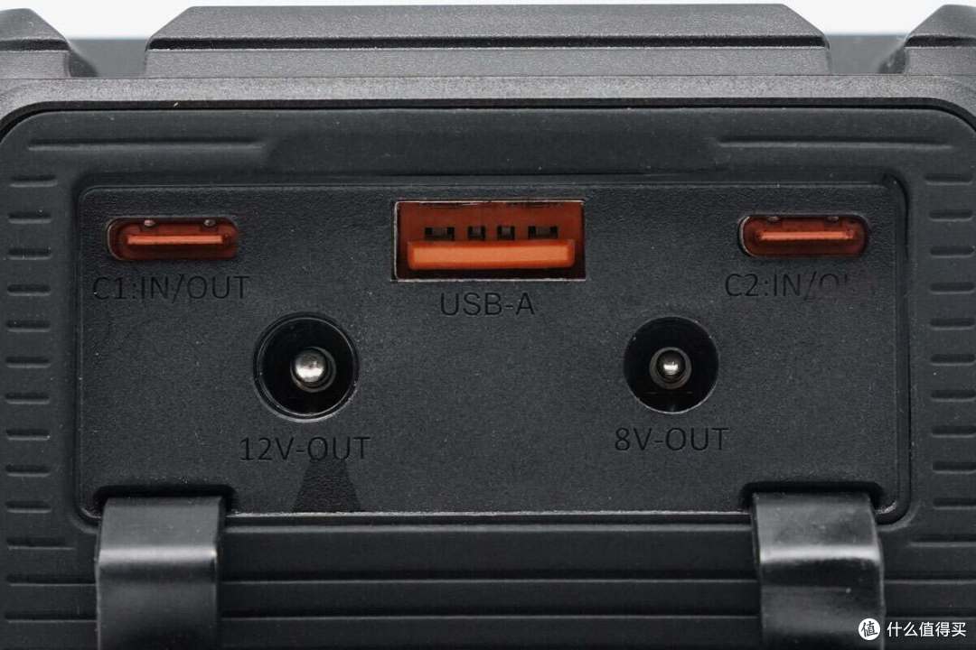 评测SmallRig斯莫格 VB212 迷你V口电池，PD3.1 140W 双向快充，低温高效稳定输出
