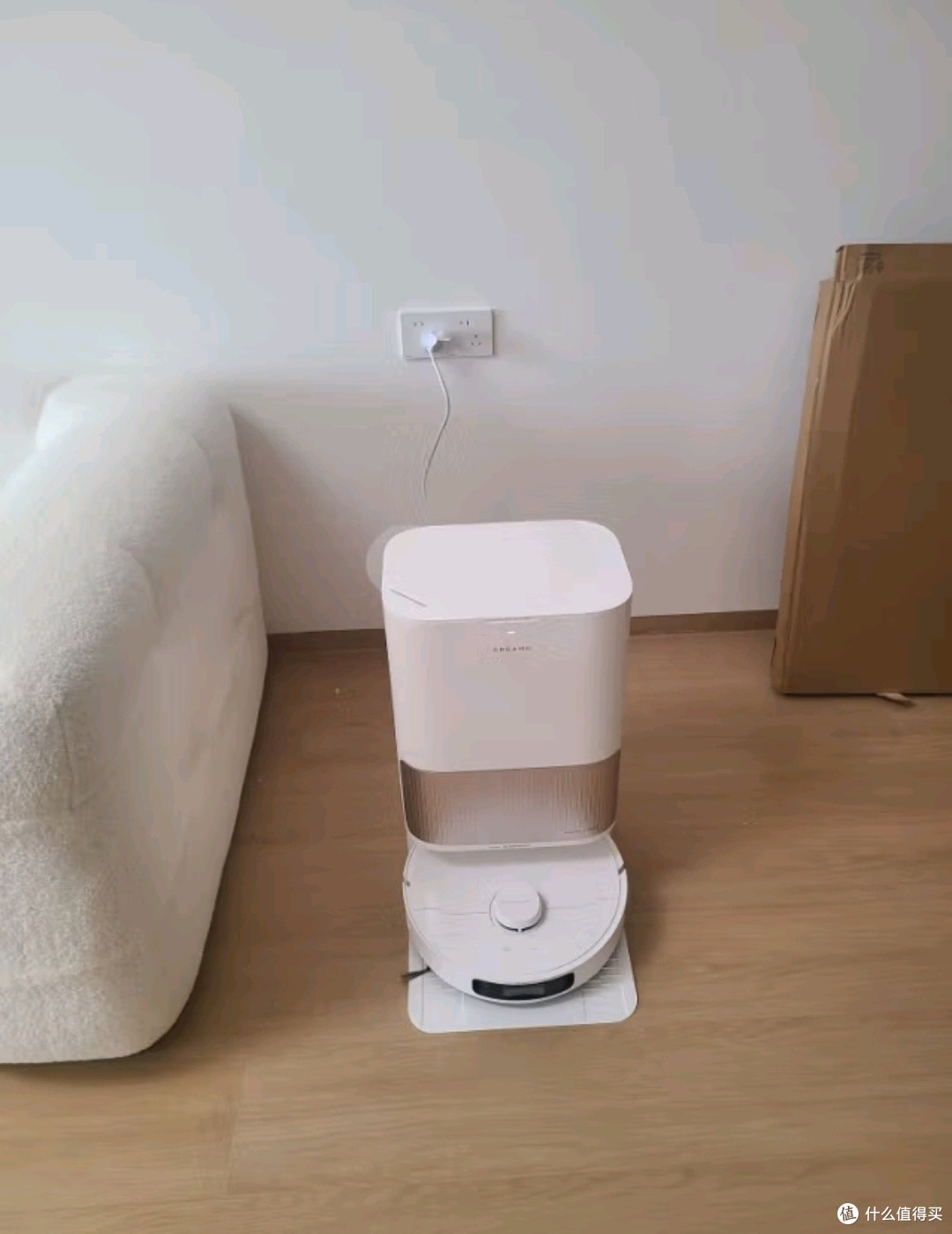 智能生活新选择,追觅扫地机器人让家更洁净!