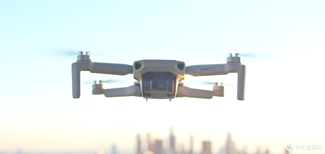 大疆Mini2 SE降到历史新低，最长续航31分钟，最远十公里高清图传