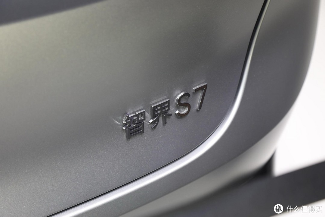 北京车展｜小米SU7与华为加持的新款智界S7，谁更适合长期持有？