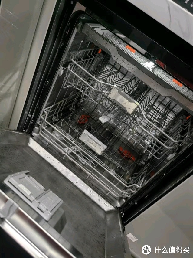 懒人必备！这款洗碗机让你告别厨房劳累