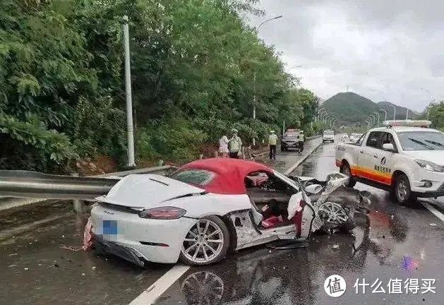 驱水防雨黑科技！不用雨刮器，还你雨天行车清晰视野