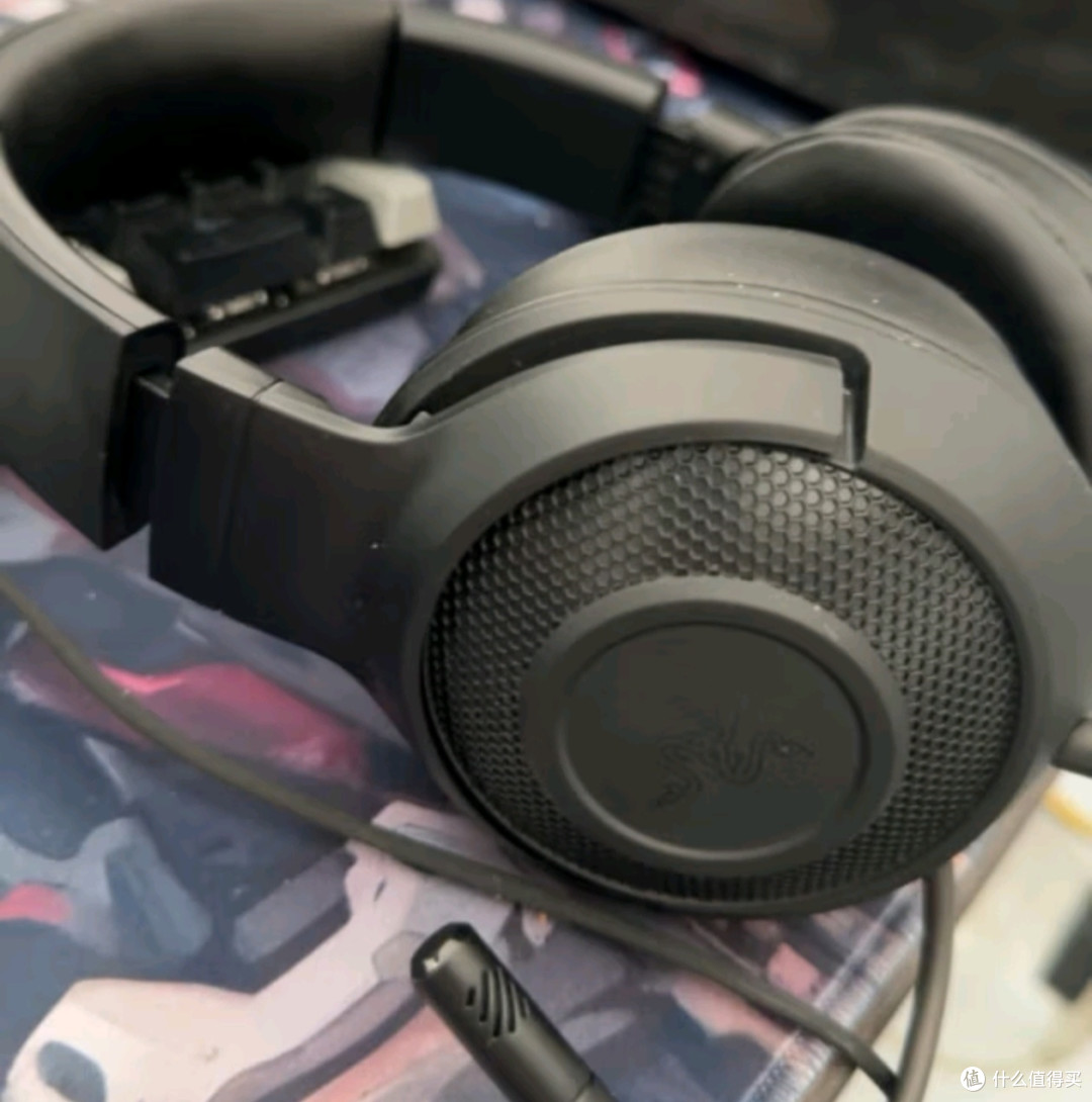 雷蛇（Razer）北海巨妖标准版X 有线头戴式电竞游戏耳机耳麦 7.1环绕声 吃鸡神器 黑色
