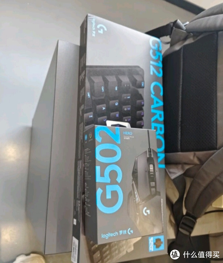 罗技G512机械键盘：游戏达人的新宠！