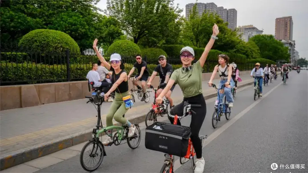 Brompton 折叠车为什么能成为很多都市职场人的标配？