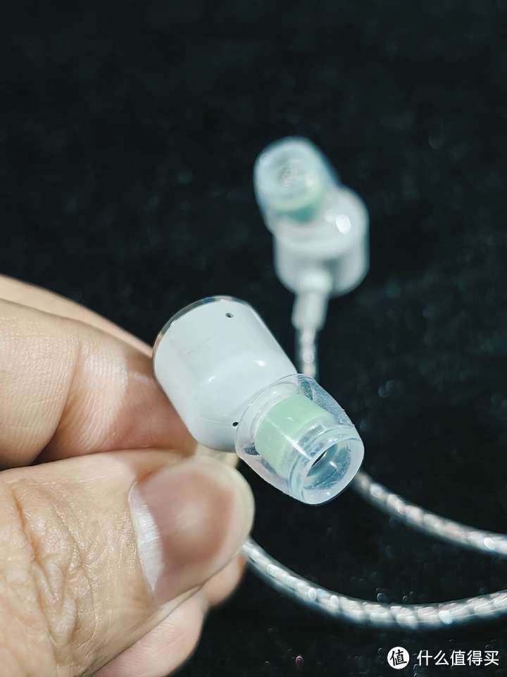 百元价位中舒适度与实用性兼具的音质黑马！竹林鸟霜华Z2高解析入耳式耳机测评分享！