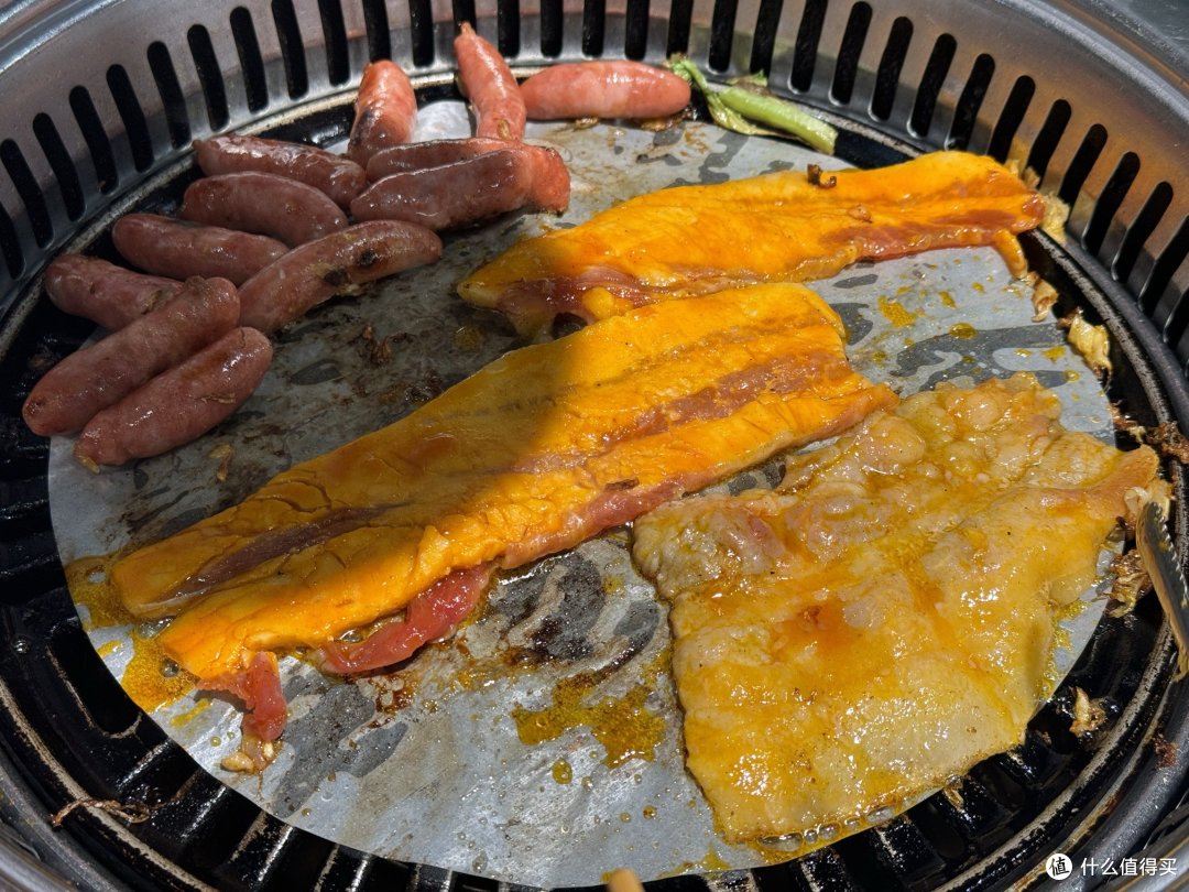 杭州l吃一顿齐齐哈尔烤肉，酸菜配肥牛，好吃不腻