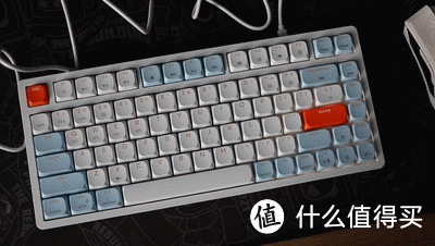 手感轻盈，打字不累：黑爵AK832三模机械键盘（矮轴）
