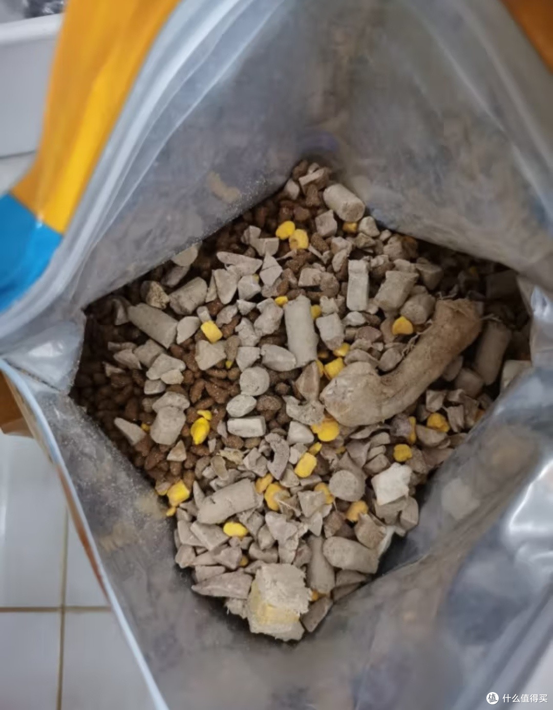 天然粮新选择!宠非凡9拼冻干猫粮,专为成幼猫设计,助力免疫与皮肤健康!