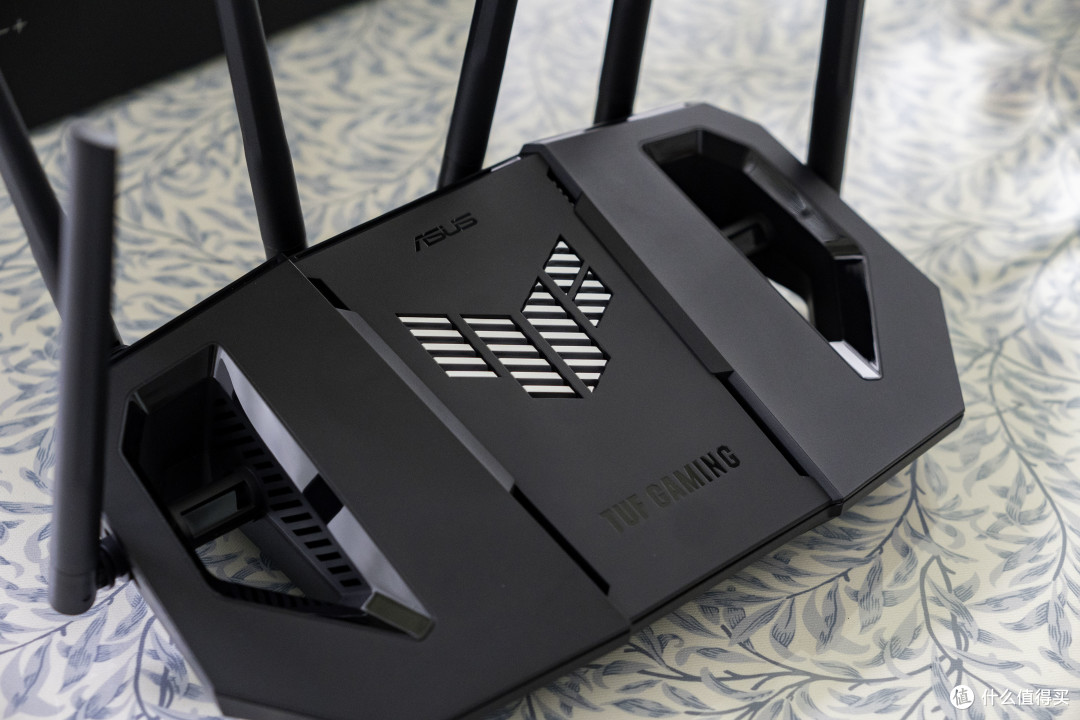 华硕WIFI7路由器中，最值得买的产品——TUF小旋风Pro