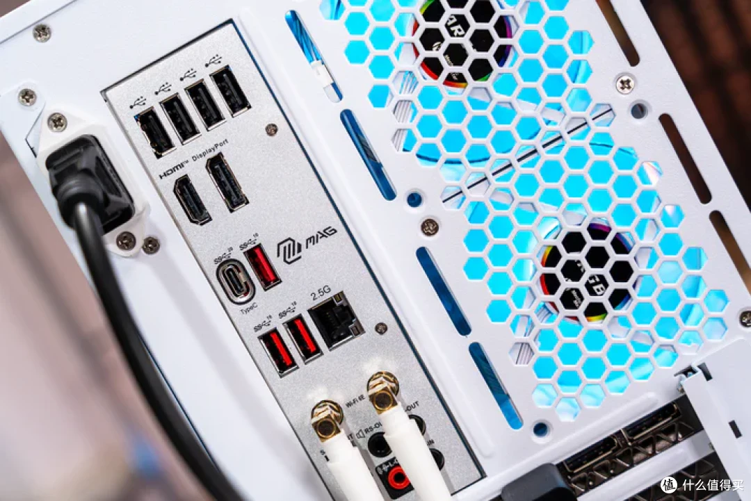 风冷紧凑MATX——微星B760M迫击炮2+索泰4070S欧泊白+机械大师iF17装机分享