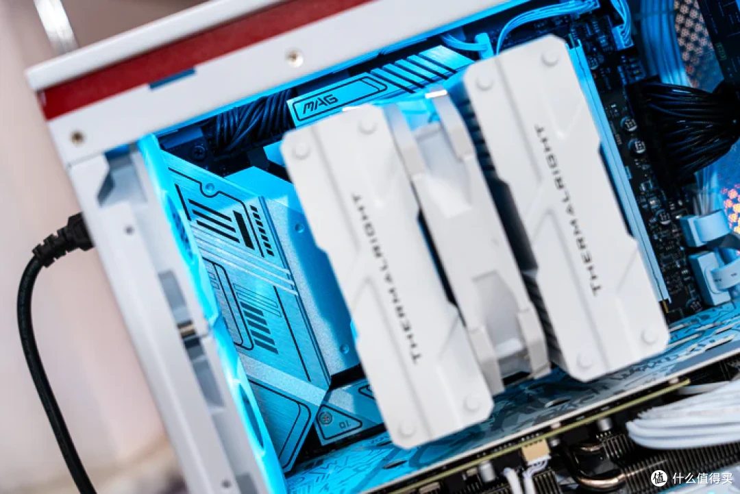 风冷紧凑MATX——微星B760M迫击炮2+索泰4070S欧泊白+机械大师iF17装机分享