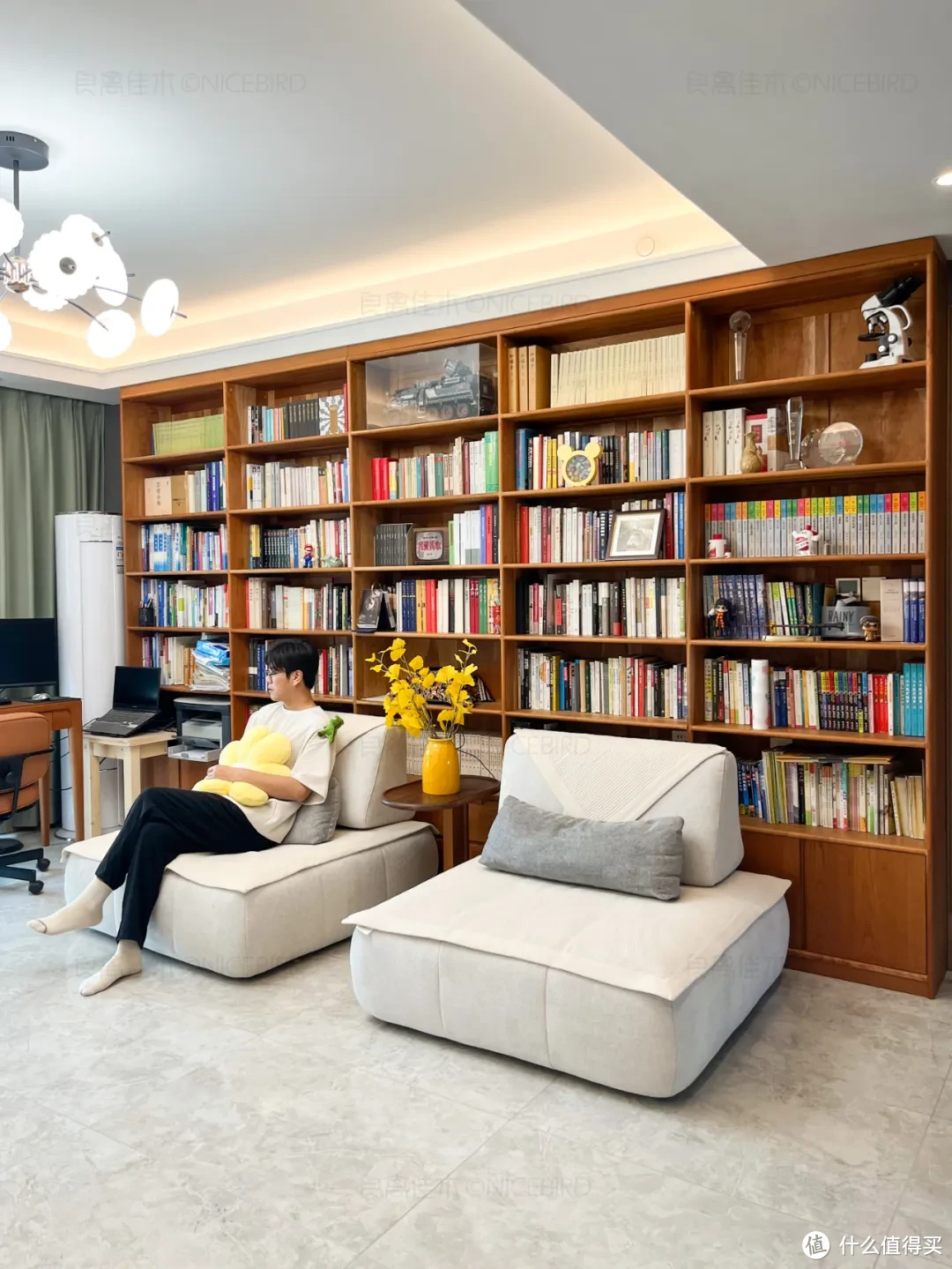 经典布局也能创新，书柜沙发电视墙，西安业主重塑105平美好生活空间