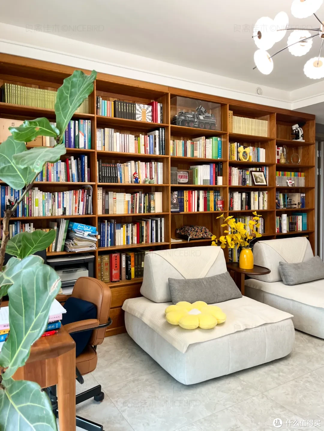 经典布局也能创新，书柜沙发电视墙，西安业主重塑105平美好生活空间
