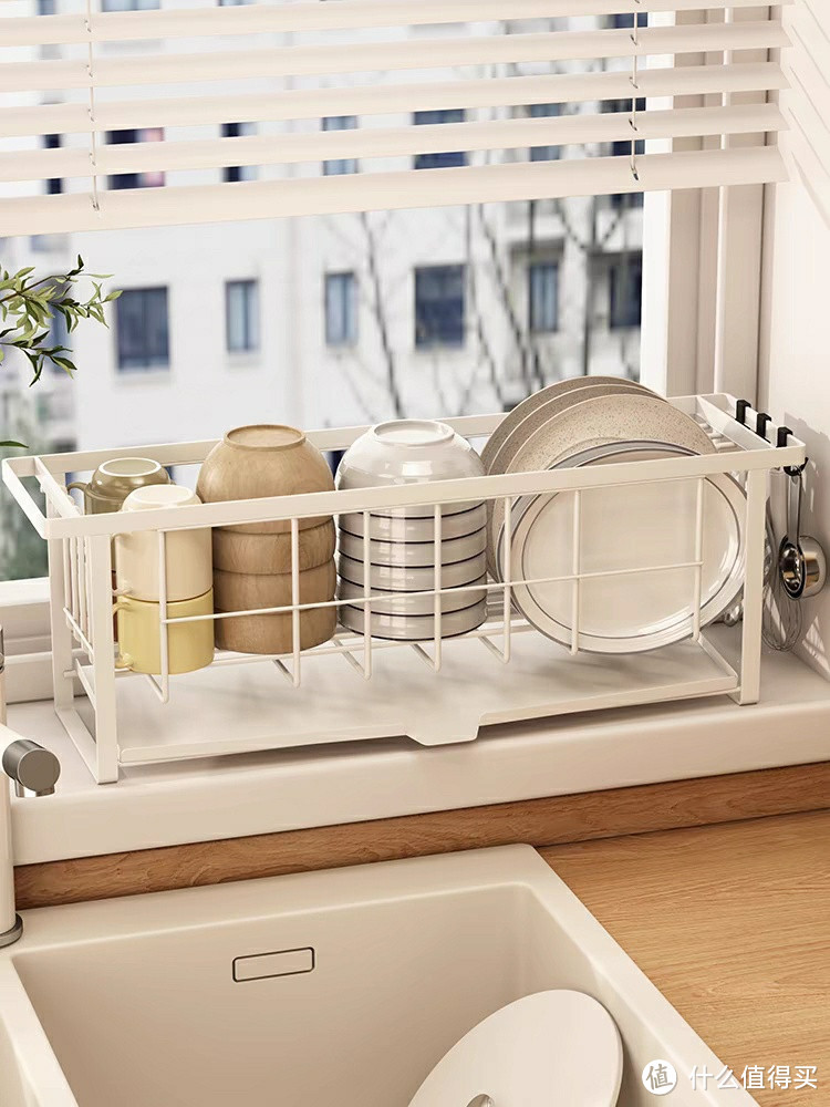 厨房神器一洗碗架，又合理利用空间了呢。