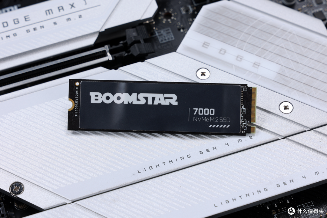预算1.9W,生产力、游戏性能都拉满:14900KF+4080S显卡+48G大内存海景房主机