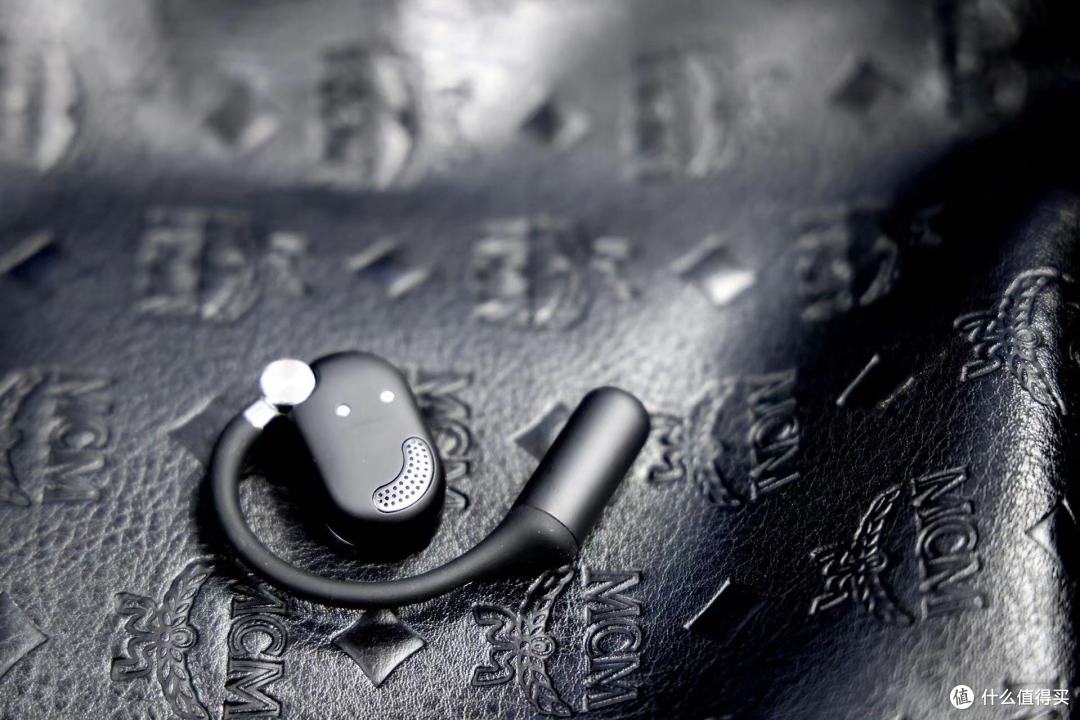 开石OpenRock X开放式耳机:耳边的“摇滚”新风尚