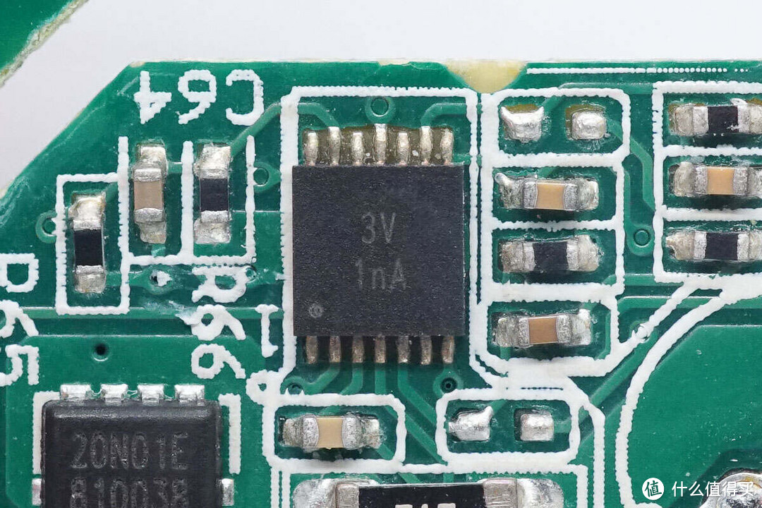 拆解报告：eero 27W USB-C电源适配器C210001