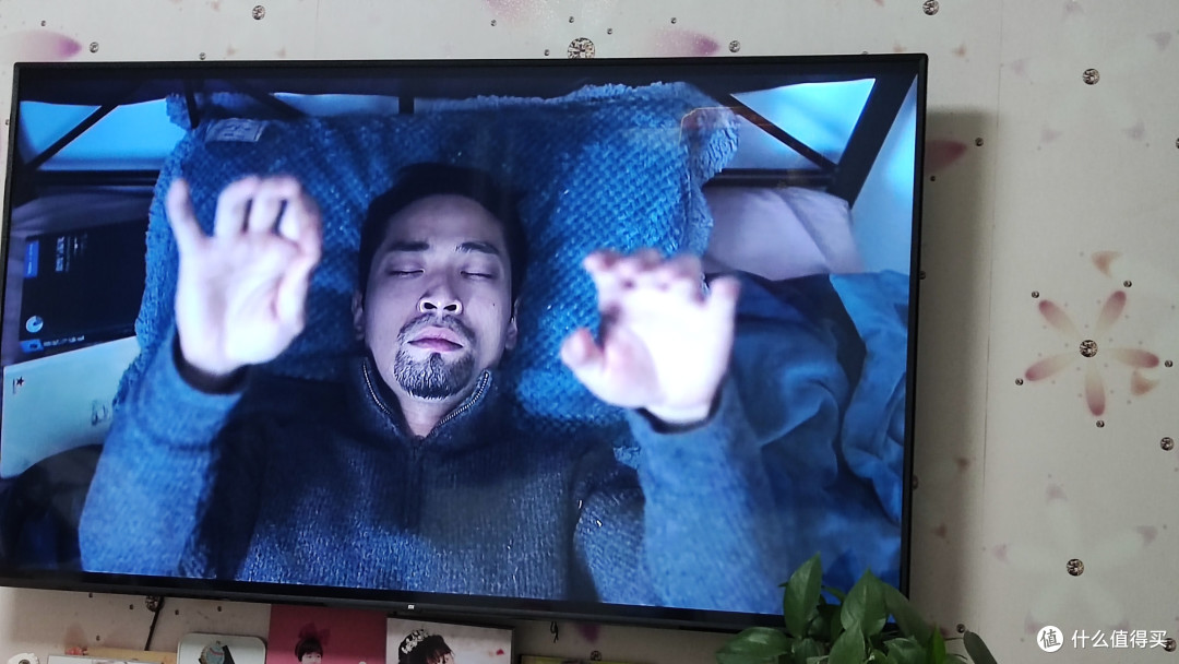 《银河写手》:打工人的黑色幽默与未来憧憬