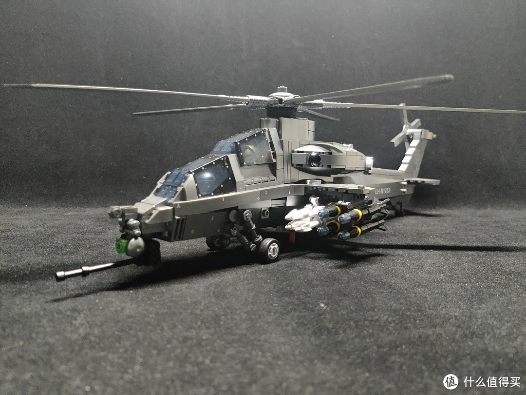 霹雳火起——小鲁班 1/35 WZ-10武装直升机 拼装积木测评