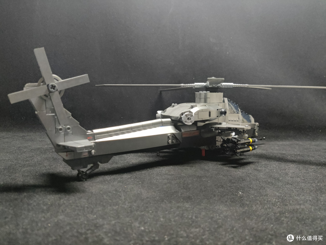 霹雳火起——小鲁班 1/35 WZ-10武装直升机 拼装积木测评