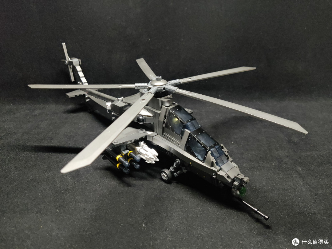 霹雳火起——小鲁班 1/35 WZ-10武装直升机 拼装积木测评