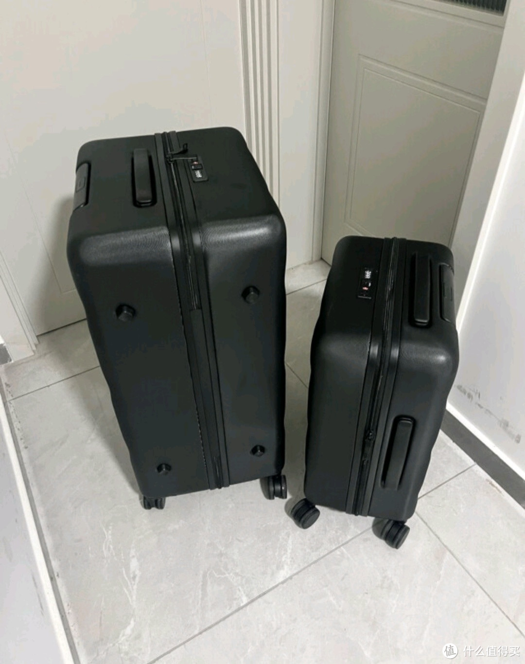 不莱玫大容量行李箱——你的完美出行伴侣