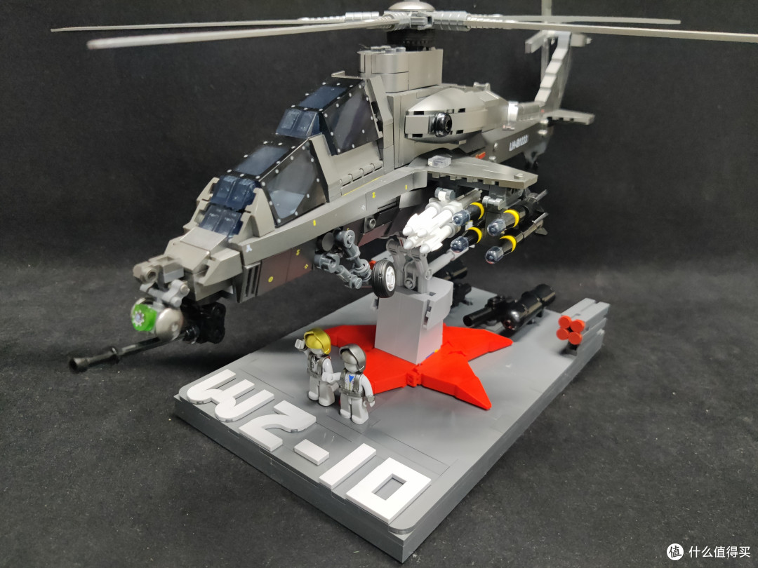 霹雳火起——小鲁班 1/35 WZ-10武装直升机 拼装积木测评