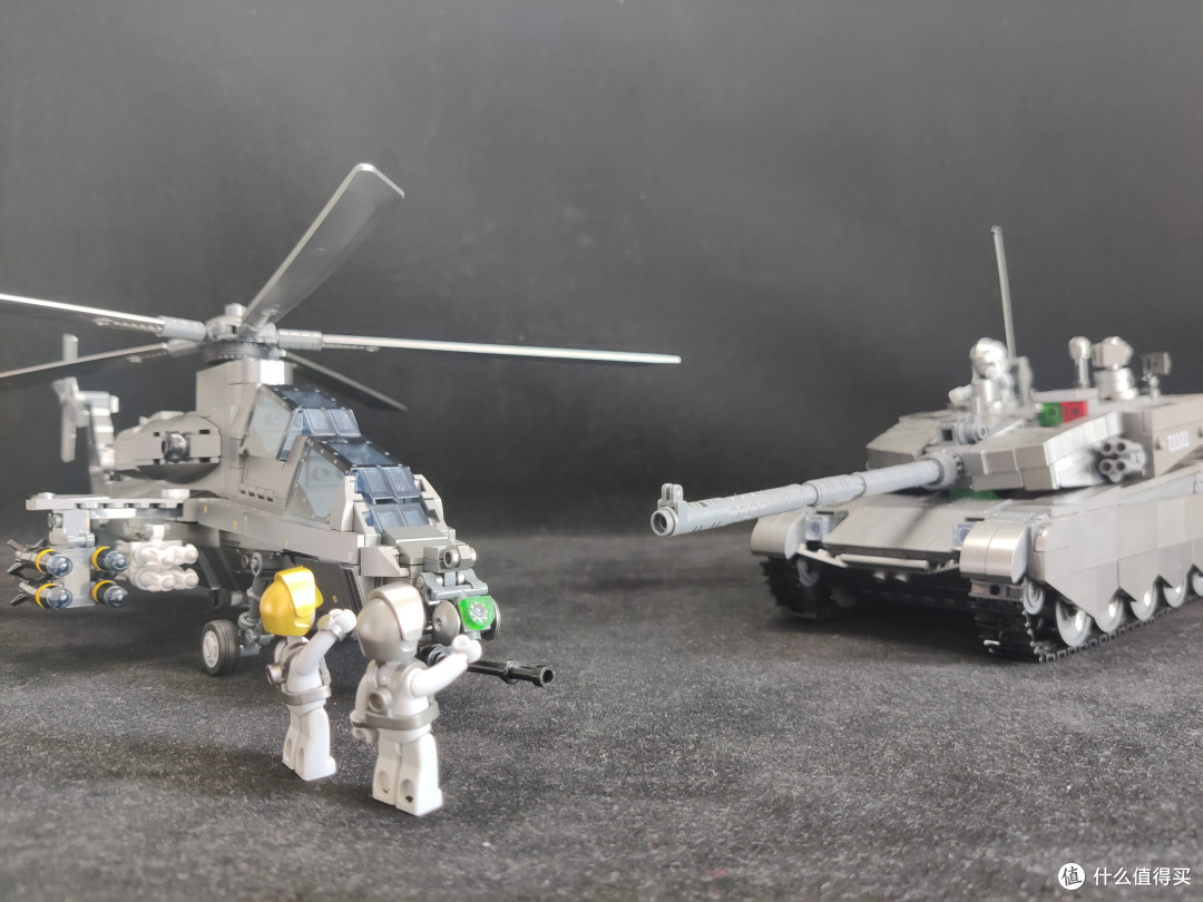 霹雳火起——小鲁班 1/35 WZ-10武装直升机 拼装积木测评