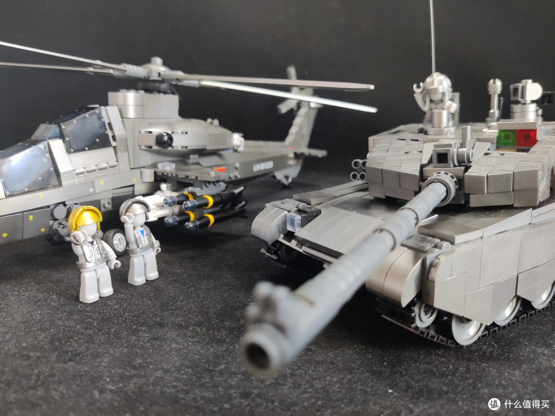 霹雳火起——小鲁班 1/35 WZ-10武装直升机 拼装积木测评