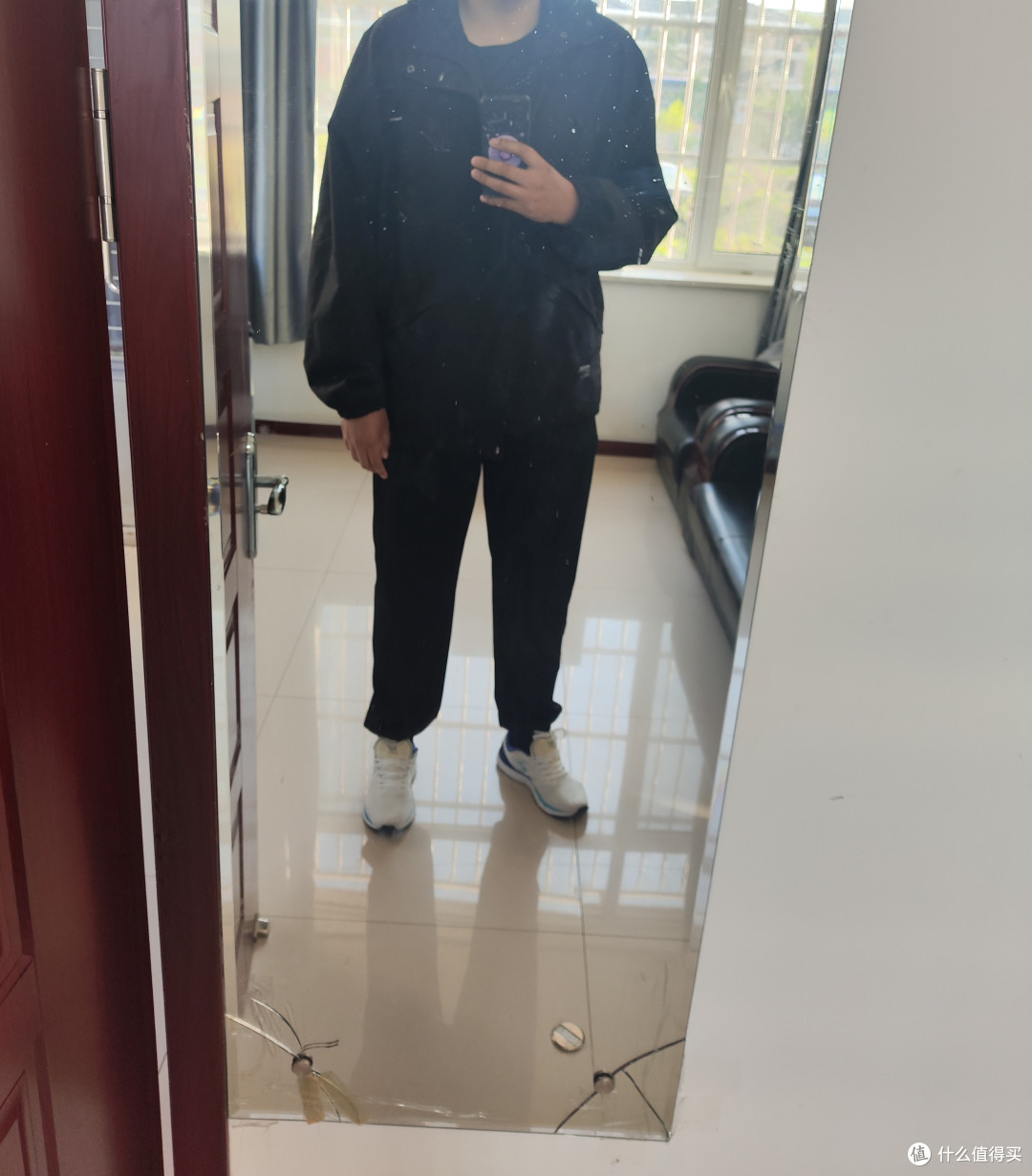 身高两米也当了个伴郎,这是多大的胆子。