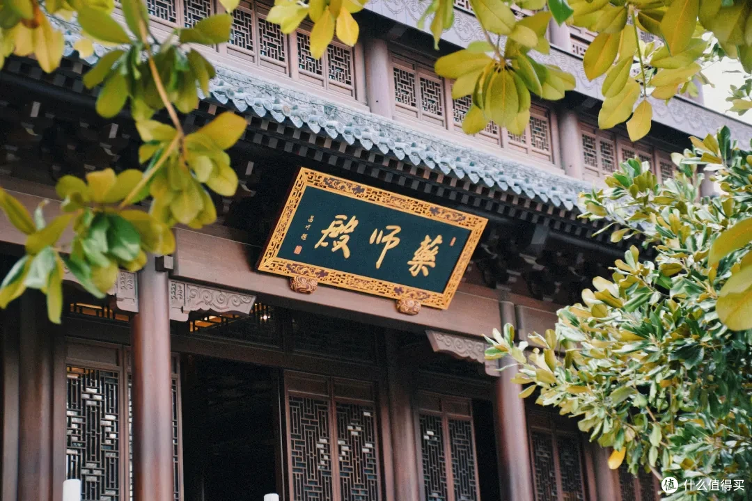 这座碳水把肚皮撑破的城市竟然还这么好看