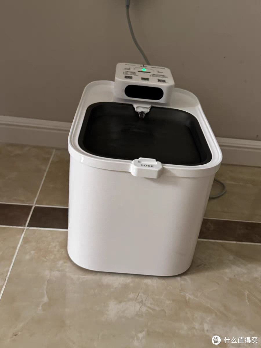 小佩智能无线饮水机MAX锂电款猫咪饮水机自动恒温宠物喝水器记录