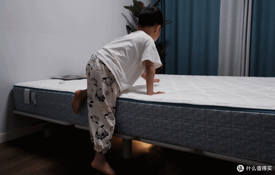 “懂你”的床垫才是需要的，喜临门白骑士电动床套组成为家人品质生活的新起点