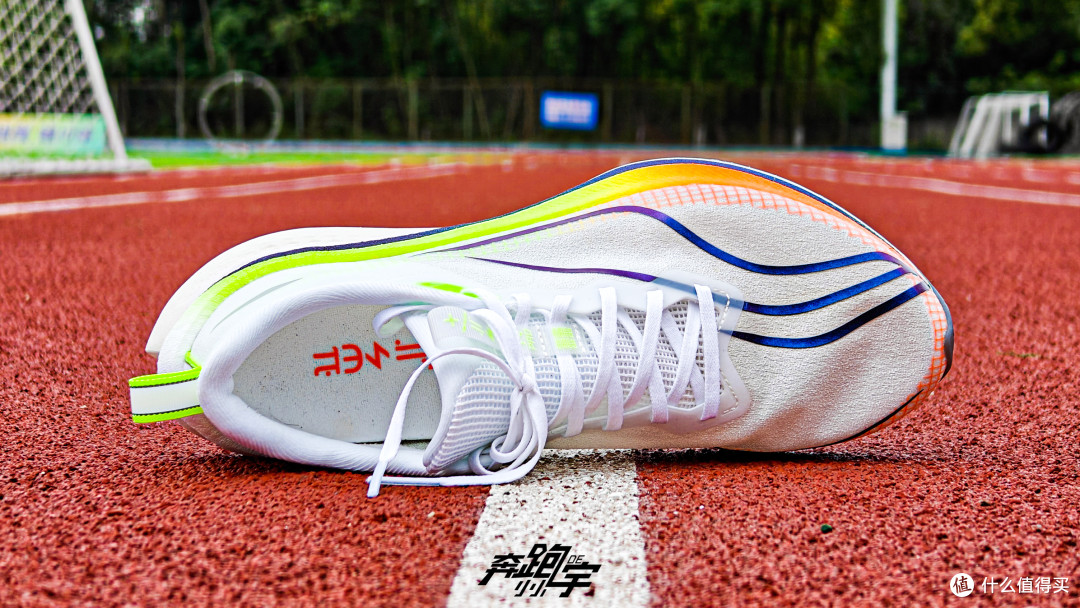 300-400元价位，国产综训跑鞋横向对比测评。