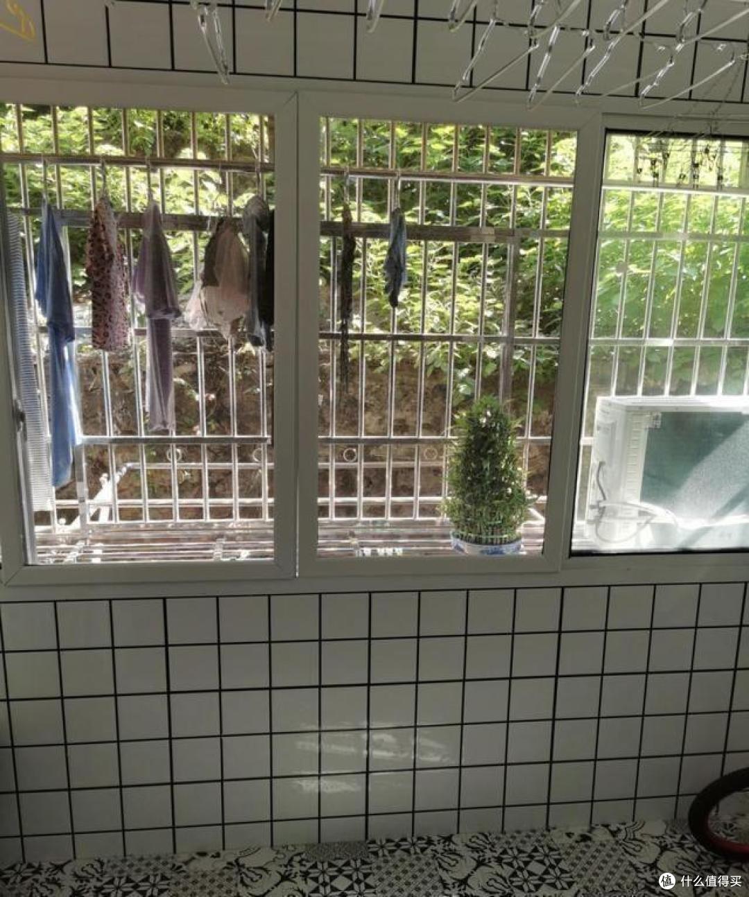 上海一小夫妻,买下人人嫌弃的一楼“老破小”,改造后邻居羡慕了